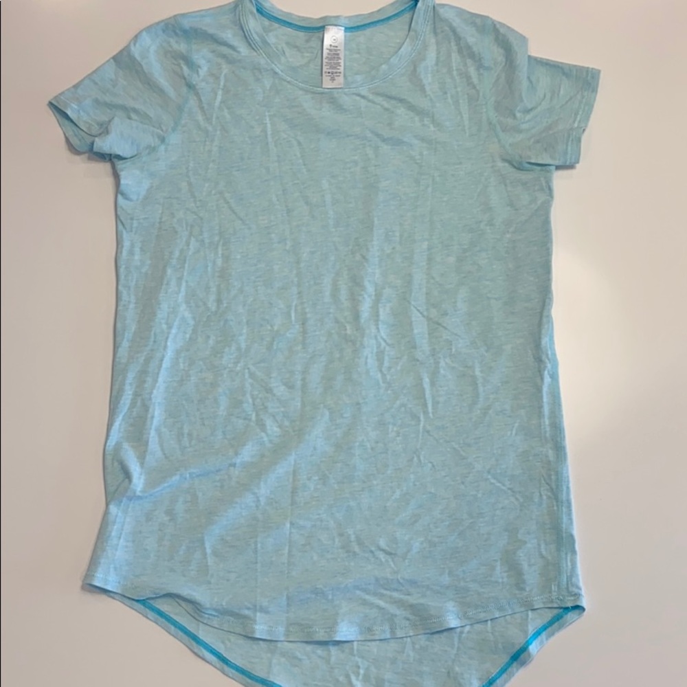 Ivivva blue top